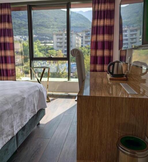 اتاق استاندارد, Tok Epi̇k