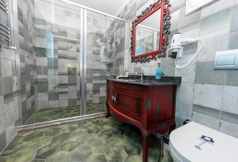 اتاق سوپریور, Tok Epi̇k