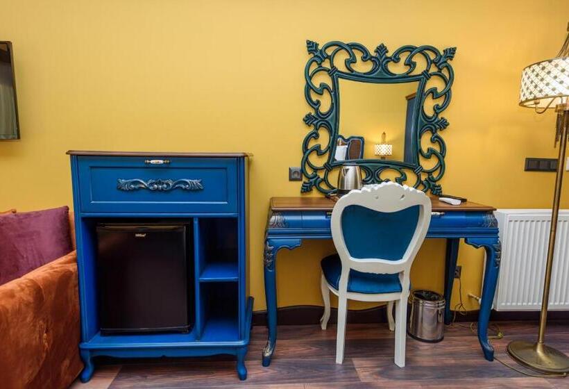 اتاق سوپریور, Tok Epi̇k