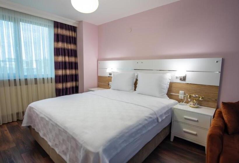 اتاق لوکس چهار تخته, Tok Epi̇k