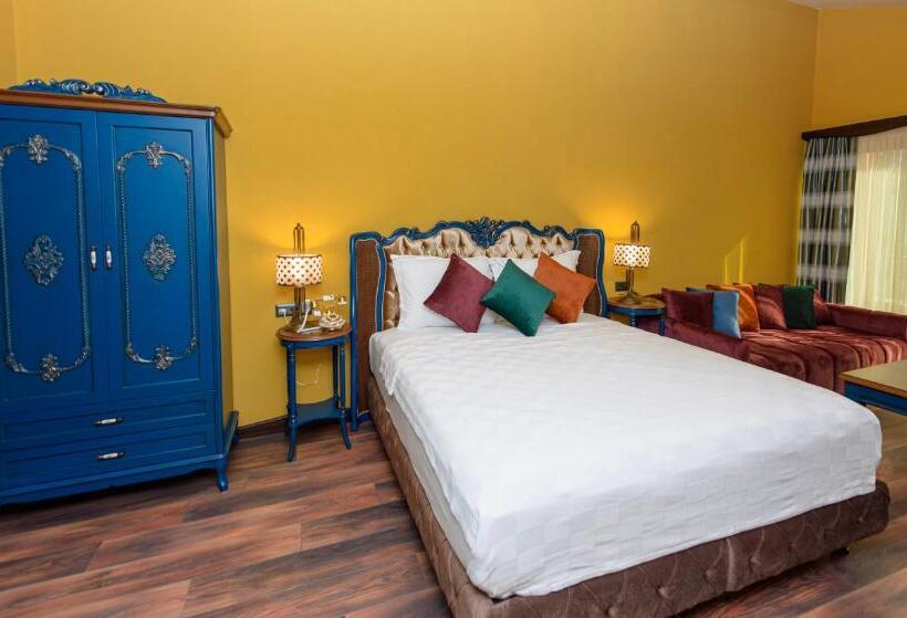 اتاق لوکس, Tok Epi̇k