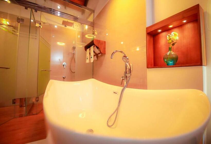 デラックススイート, Wisdom Boutique Resort