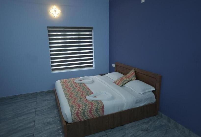 디럭스 룸, Luxe Hotel   Rooms & Villas Wayanad