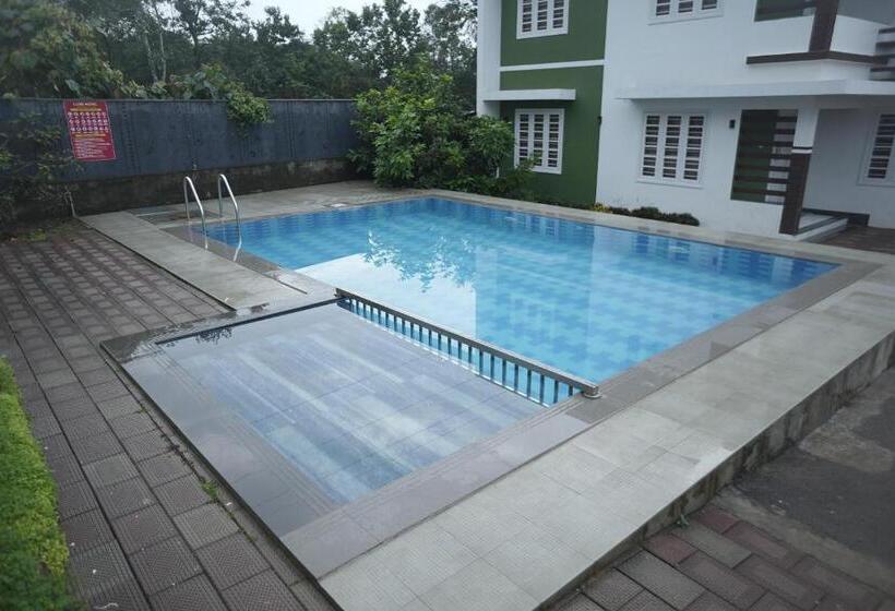 منزل 3 غرف نوم, Luxe Hotel   Rooms & Villas Wayanad