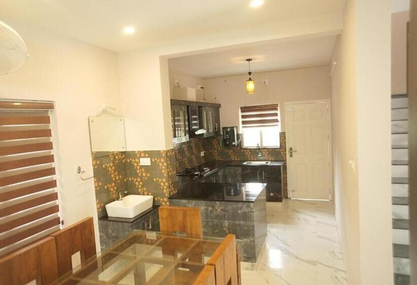 فيلا سوبيريور غرفة نوم واحدة, Luxe Hotel   Rooms & Villas Wayanad