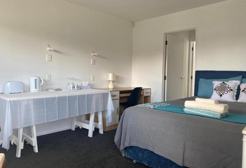 스탠다드 룸 킹사이즈 침대, A Private Large Master Room With En Suite