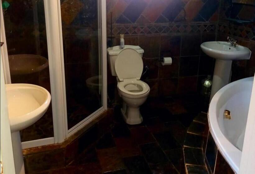 חדר דלוקס, Die Mynhuis