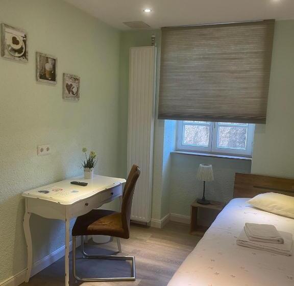 Quarto Estandar Individual, Gästezimmer An Der Stadtmauer
