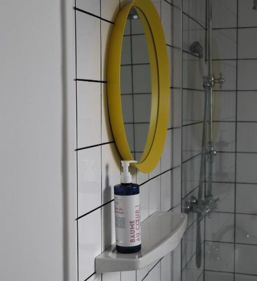 Deluxe room with river view, La Maison Plûme