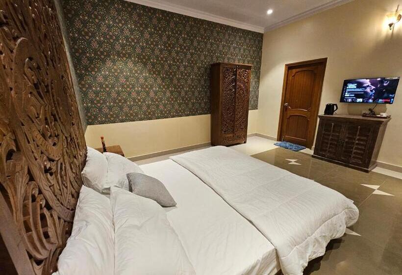 Номер Стандарт, Marwar House