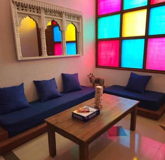 Quarto Deluxe Cama King, Marwar House