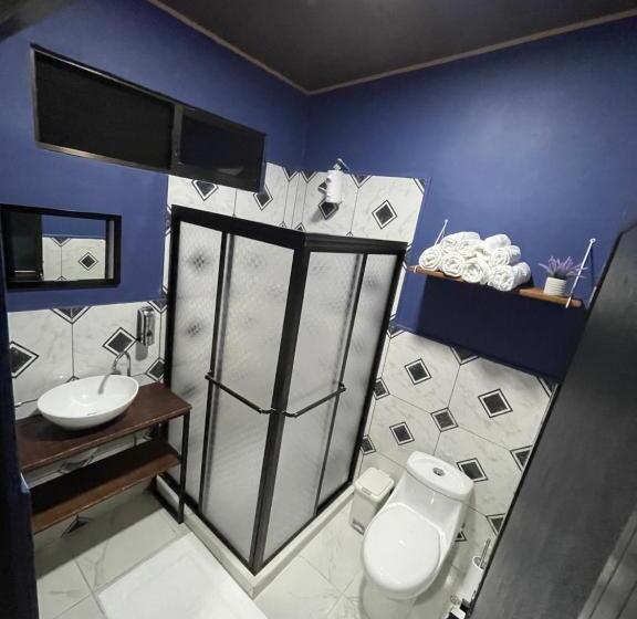 غرفة قياسية رباعية, Posada Miradia