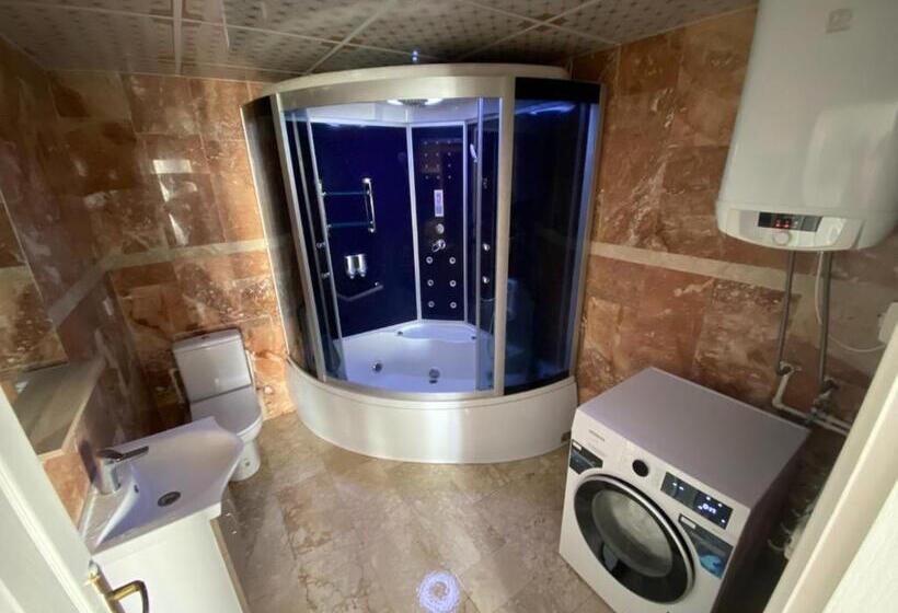 דירת חדר, Pomruj Suites