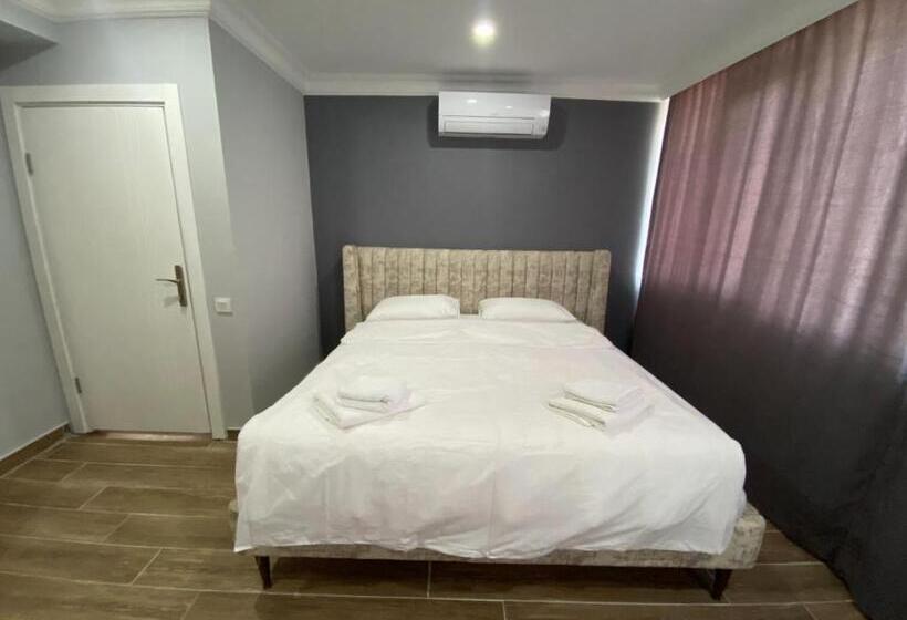 דירת חדר, Pomruj Suites