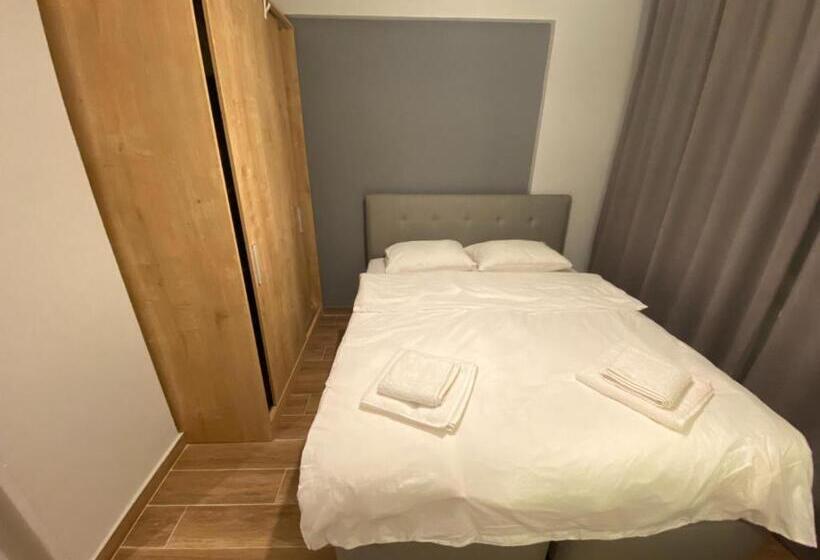 آپارتمان 1 خوابه, Pomruj Suites