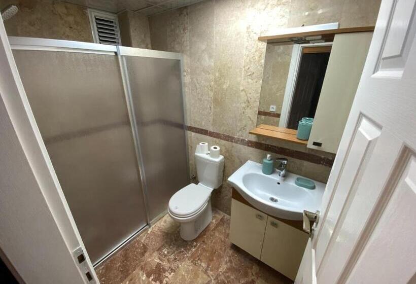 דירת חדר, Pomruj Suites