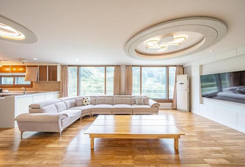 Suíte, Die Pause Pool Villa Pension