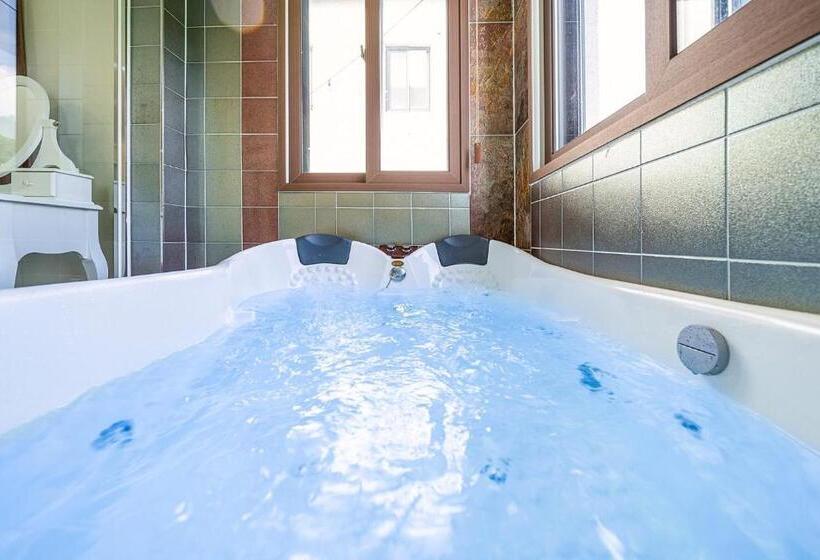 Quarto Deluxe, Die Pause Pool Villa Pension