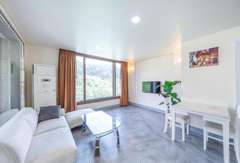 Quarto Deluxe, Die Pause Pool Villa Pension