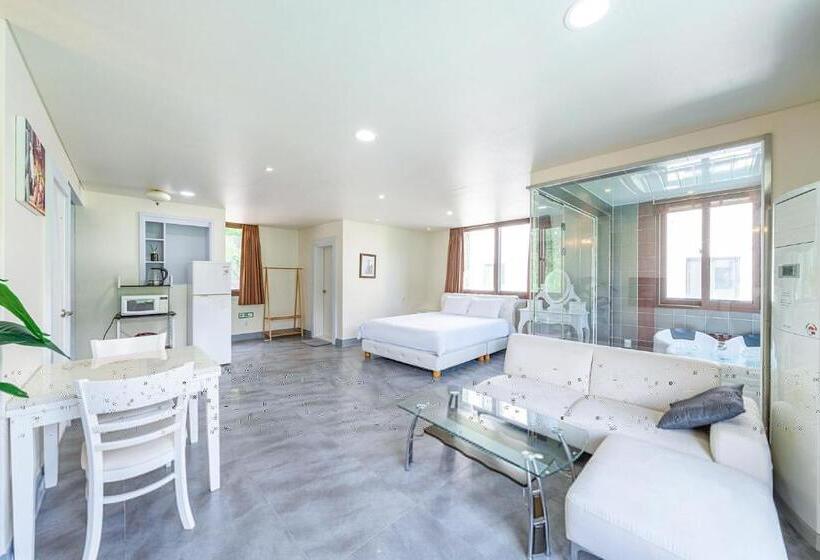 豪华房间, Die Pause Pool Villa Pension