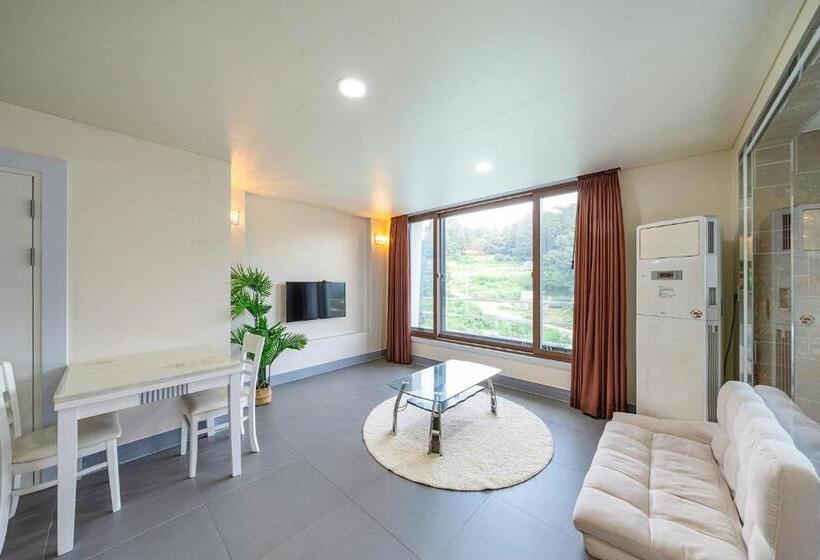 豪华房间, Die Pause Pool Villa Pension