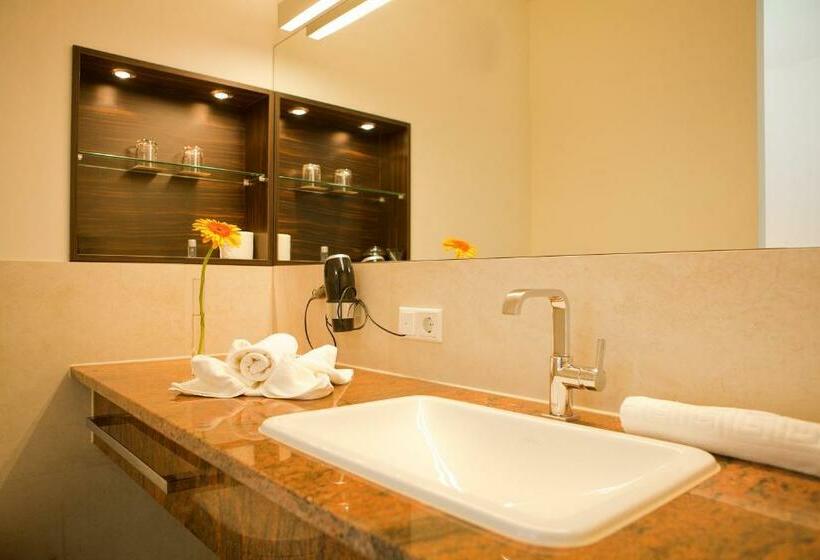 Номер Стандарт, Anlage Starick