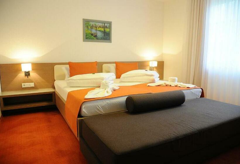 Номер Стандарт, Anlage Starick