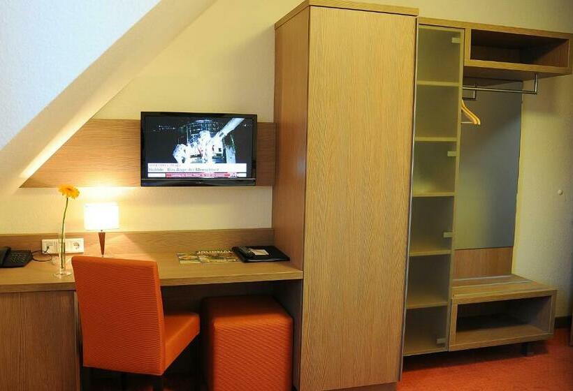 Номер Стандарт, Anlage Starick