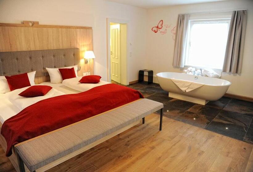 Люкс, Anlage Starick