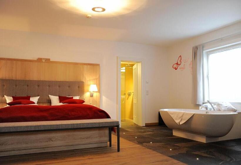 Люкс, Anlage Starick