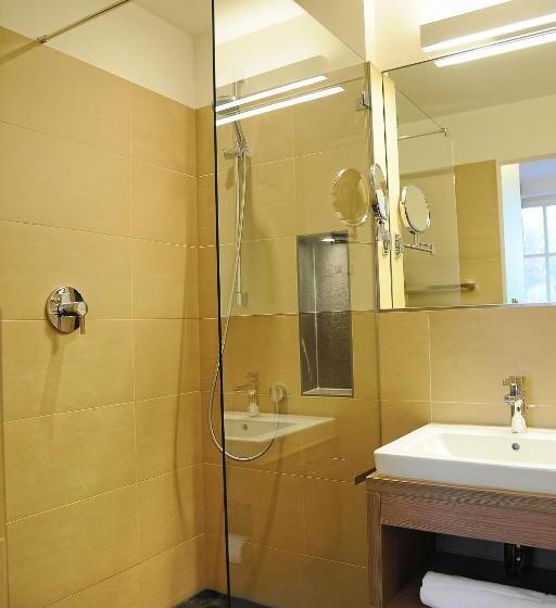 Люкс, Anlage Starick