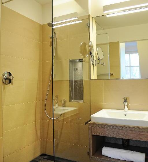 Люкс, Anlage Starick