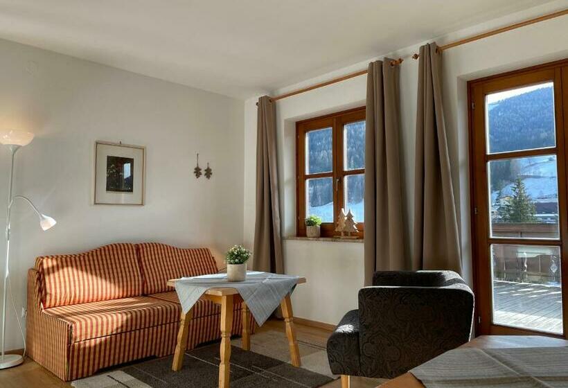 آپارتمان 1 خوابه با بالکن, Appartements Diana