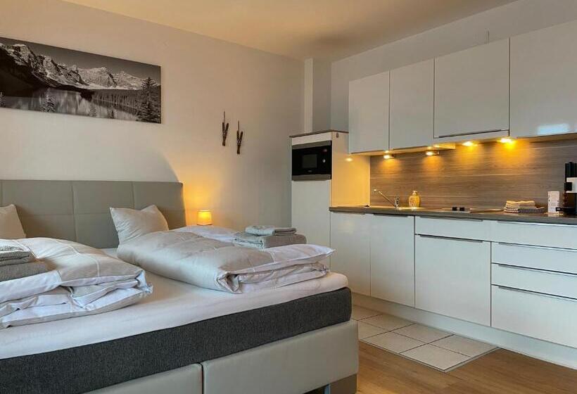 סטודיו סטנדרט עם מרפסת, Appartements Diana