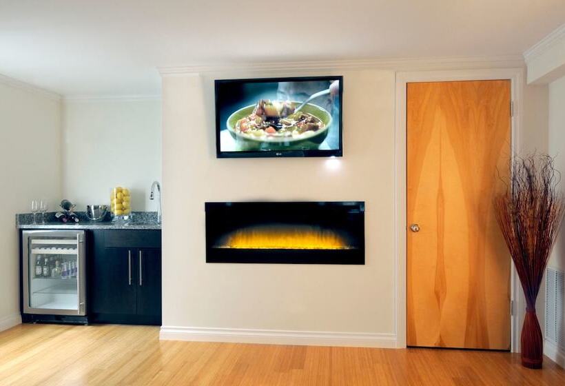스탠다드 스튜디오, Bricco Suites