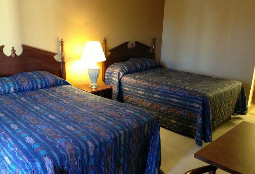 غرفه قياسيه سريرين مزدوجين, Cloud 9 Inn