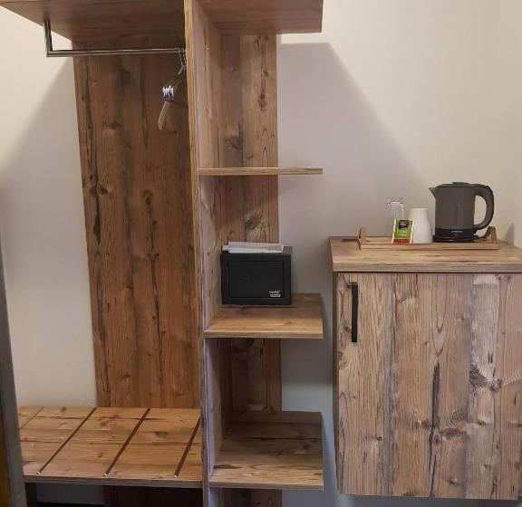 スタンダードシングルルーム, Der Blankhof Back To Roots