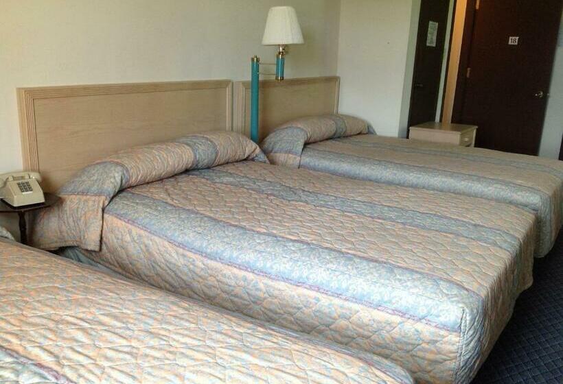 غرفة ديلوكس ثلاثية, Fountain Inn