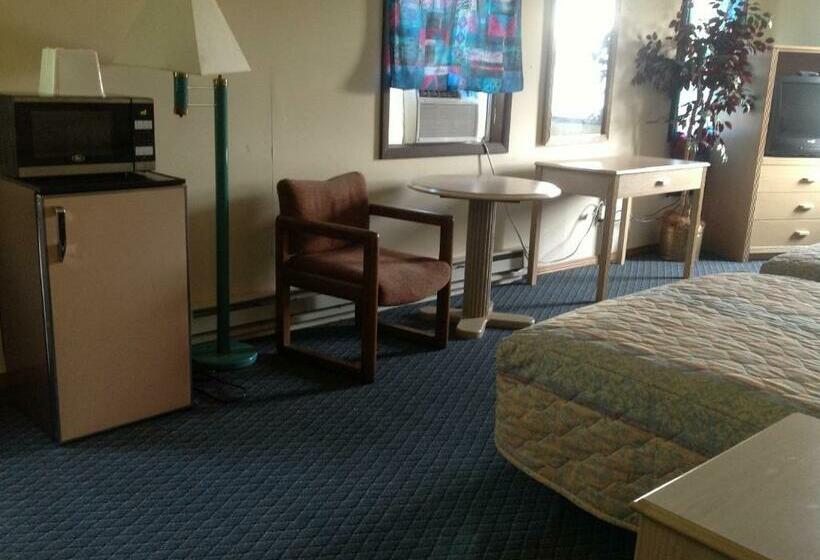 غرفة ديلوكس ثلاثية, Fountain Inn