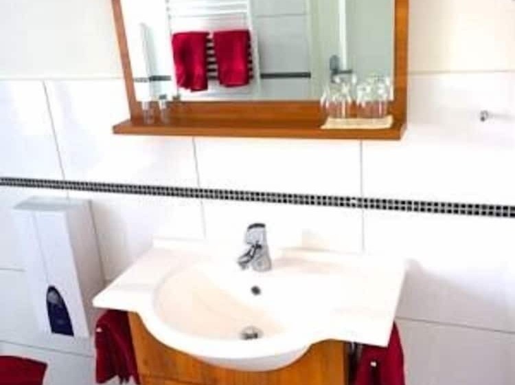 豪华房间, Garni Demmel & Cie