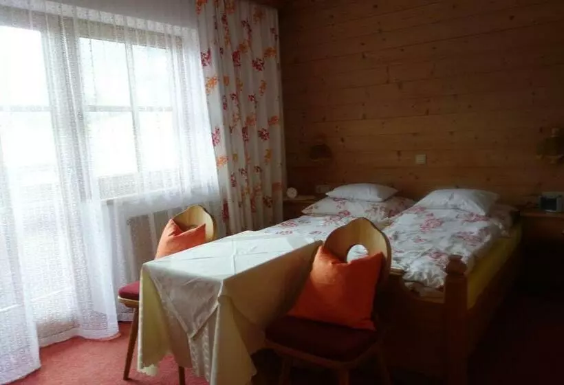 スタンダードルーム, Haus Postfeld