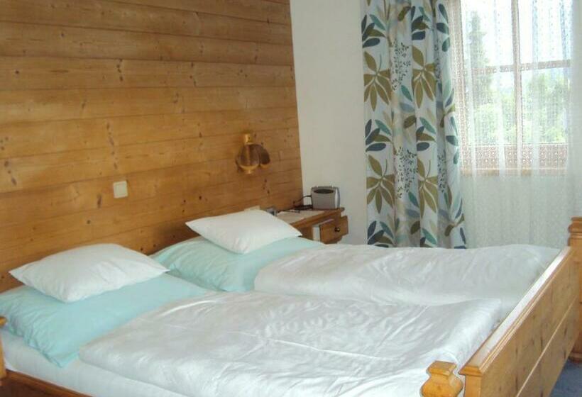 Номер Стандарт, Haus Postfeld