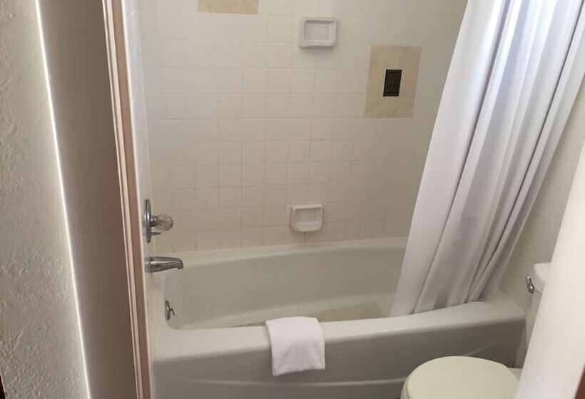 Номер Deluxe, Merida Inn And Suites