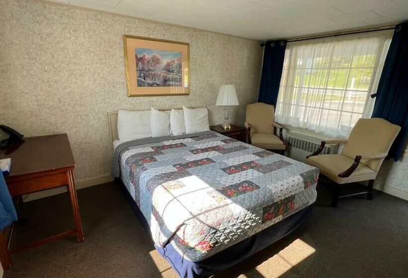 غرفة قياسية, School House Inn