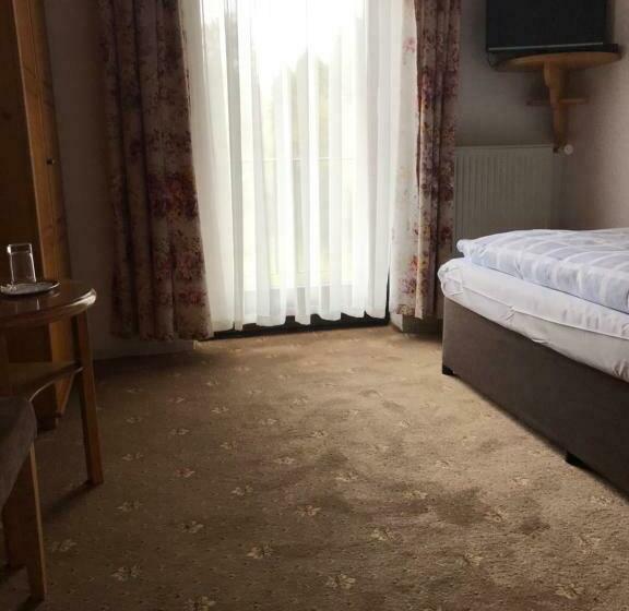 标准单人间, Tannenhof