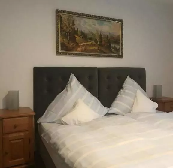 Standard-huone, Tannenhof