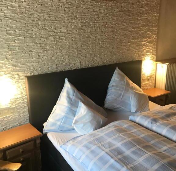 标准间, Tannenhof