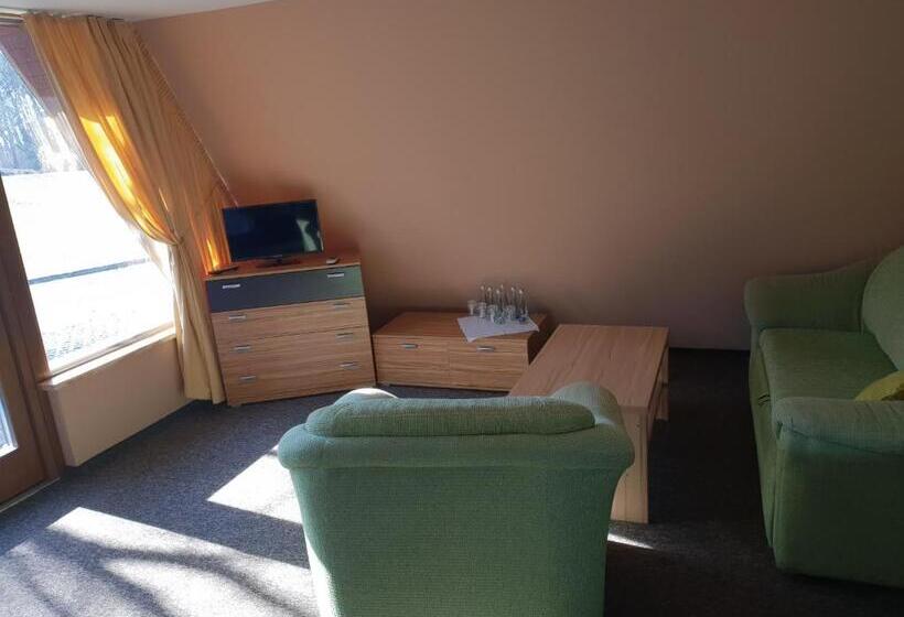 샬레, Zajazd Pod Niedźwiedziem