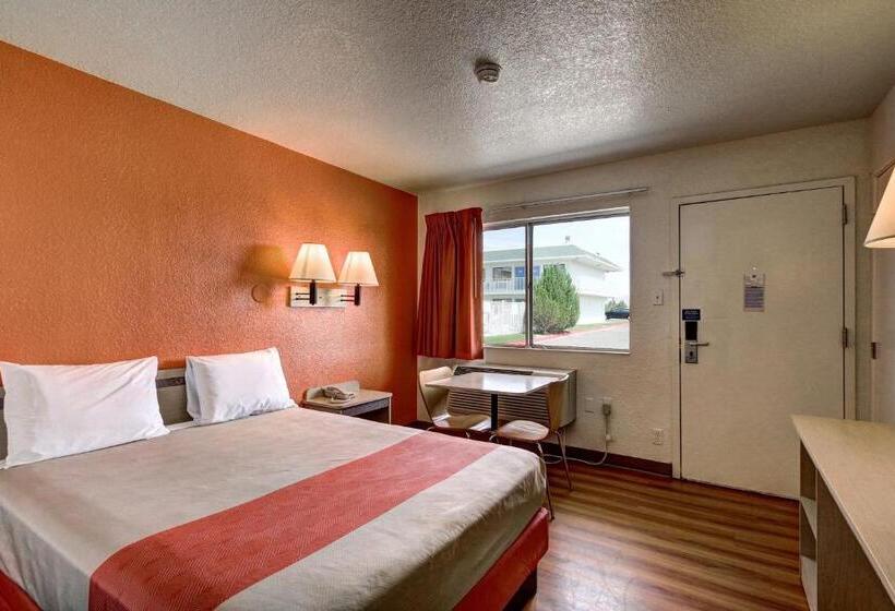 غرفة ديلوكس, Motel 6 Wells