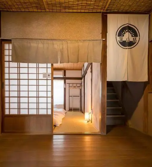 スタンダード4人部屋, 深山邸miyama Tei